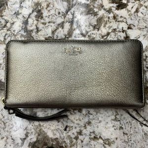 EUC Coach Wallet